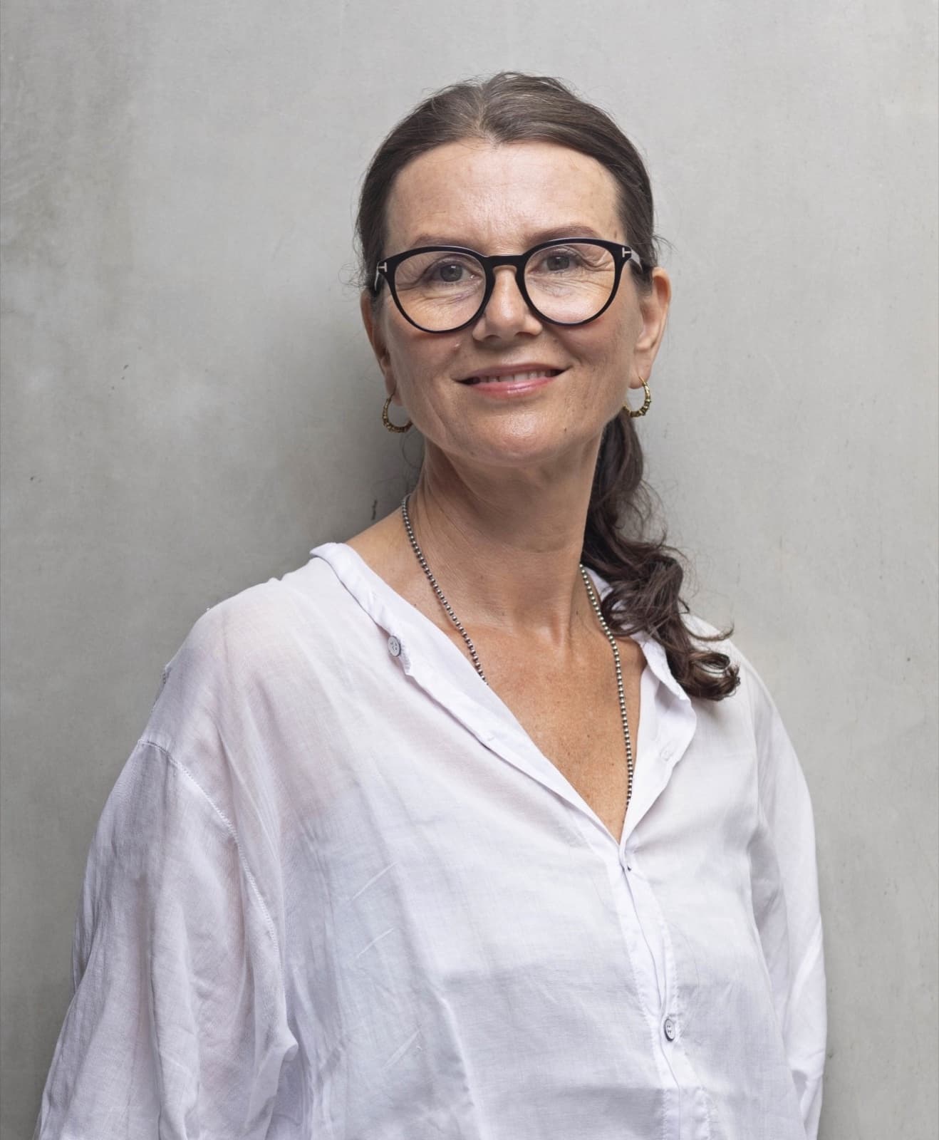 Dr. Jyoti Schonfelder